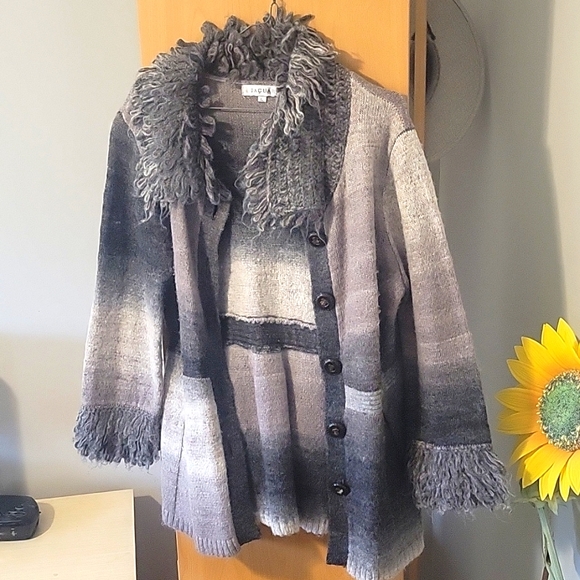 Jaguar L knit cardigan - Picture 1 of 4